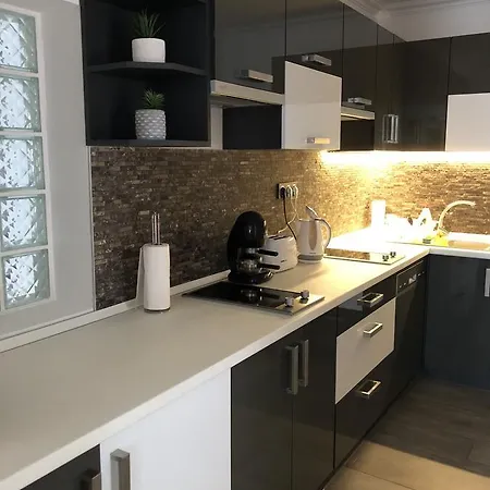 Tardosi Vendeghaz 3* Miskolc
