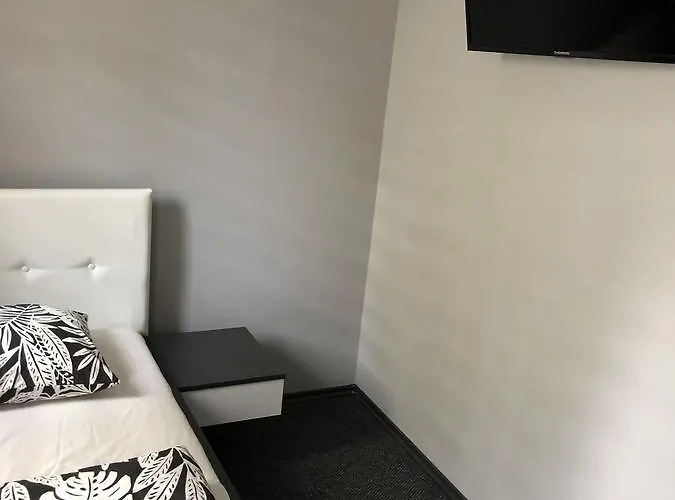 Tardosi Vendeghaz Гостевой дом 3*