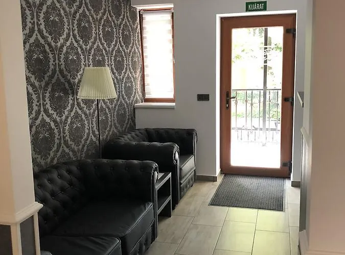 Tardosi Vendeghaz Гостевой дом