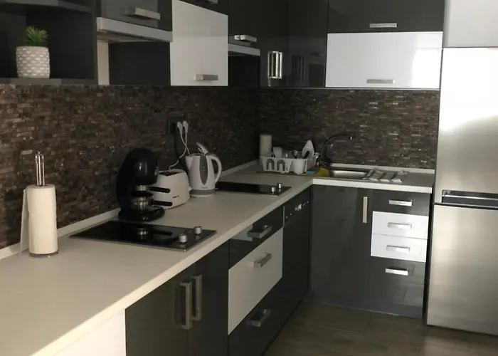 Tardosi Vendeghaz 3* Мишкольц