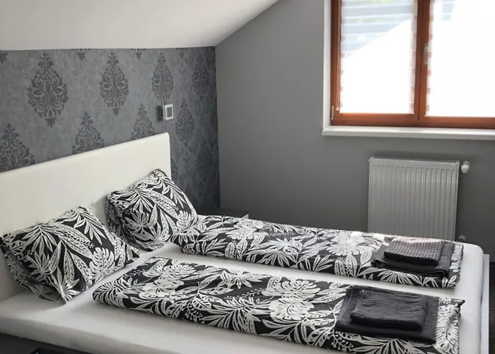 Tardosi Vendeghaz Гостевой дом Мишкольц